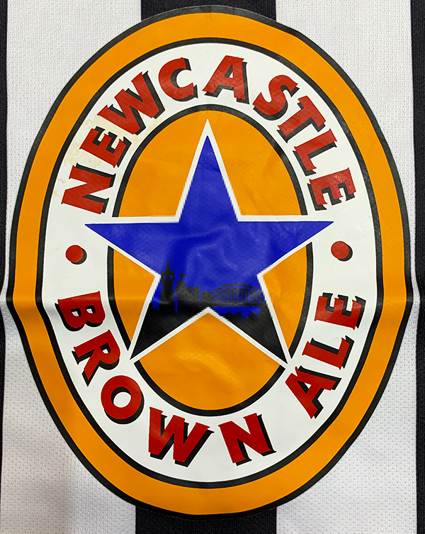 Camiseta Newcastle United Primera Equipación 1997/99 - Beazl.com