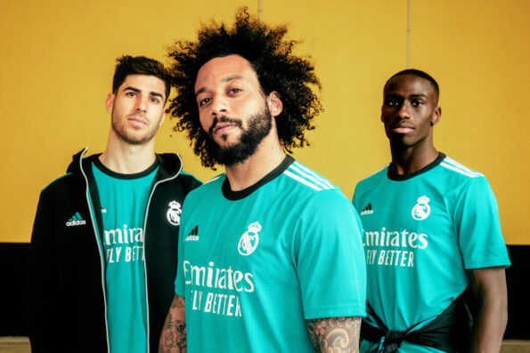 Camiseta Real Madrid Tercera Equipación 2021/22 - Beazl.com